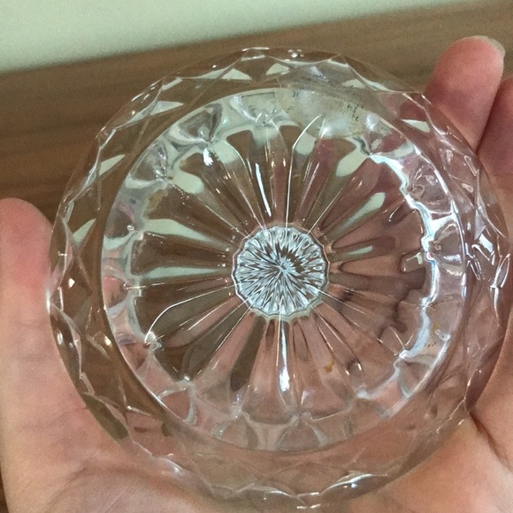 VTG Royal Limited Crystal ring holder. Starburst pattern. EUC. Jewelry holder. - Picture 5 of 7